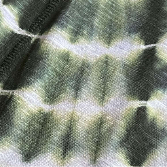 NWT LOGO By Lori Goldstein Coleigh Tunic Top Long Sleeve Cotton Green Tie Dye - Picture 6 of 13